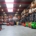 Ontdek de kosten van een heftruck accu en kies slim tussen nieuw, gebruikt of huren – met tips om uw totale kosten te verlagen.
